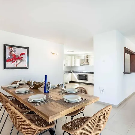 Leu 푸에르토카레로