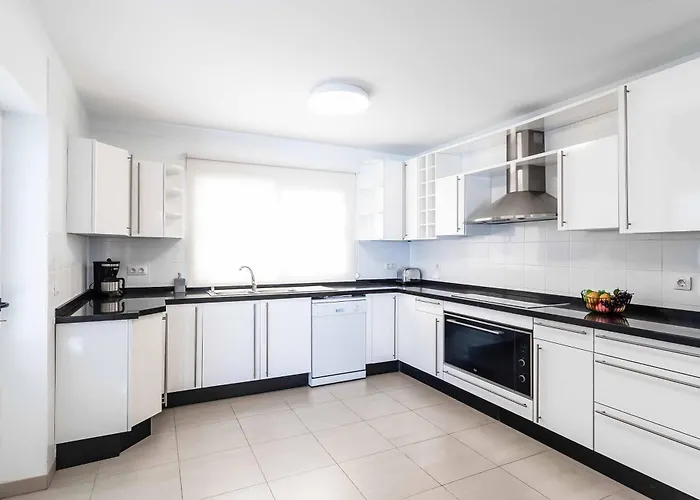 Leu Villa Puerto Calero